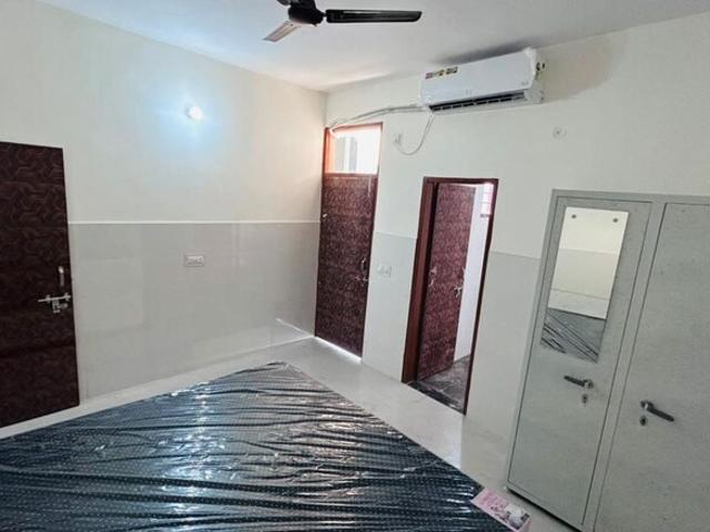 2 Bedroom 120 Sq.Yd. Builder Floor in Sector 28 Gurgaon Listing ID: #10084