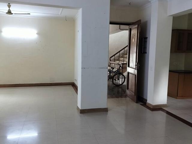 2 Bedroom 1500 Sq.Ft. Apartment in Vip Road Zirakpur Listing ID: #10335