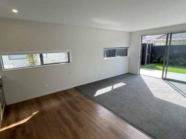2 Bedroom 1.5 Bathroom Townhouse