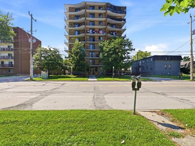 2 Bedroom, 1 Bath A