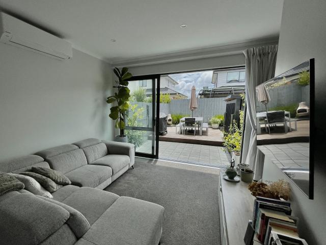 2 Bedroom, 1 bathroom Townhouse