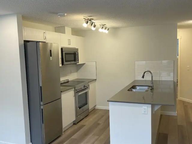 2 Bedroom 1 Bathroom Townhouse