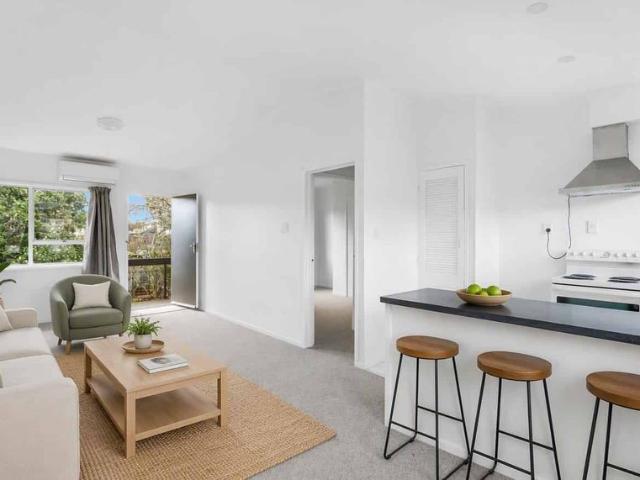 2 Bedroom, 1 Bathroom Unit