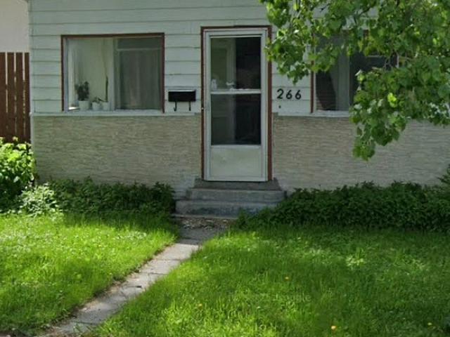 2 Bedroom 1 Bathroom Detached Home! Private Sale