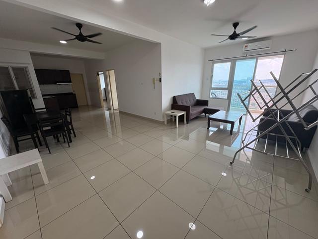 2 Bedroom 1 Bathroom Fully Furnished Link Bridge MRT
