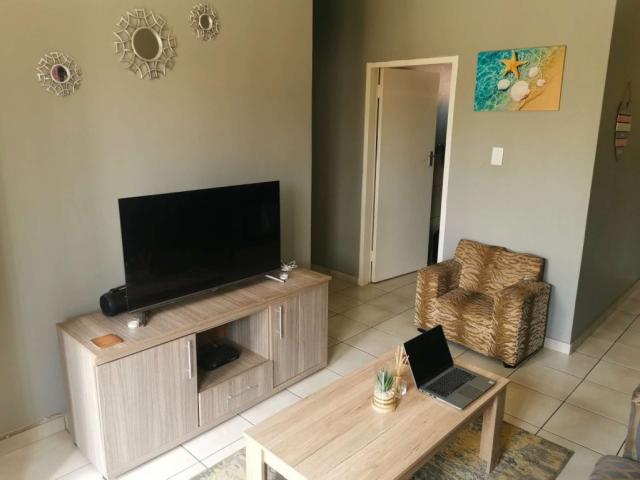 2 Bedroom, 1 bathroom in Mahube Manor
