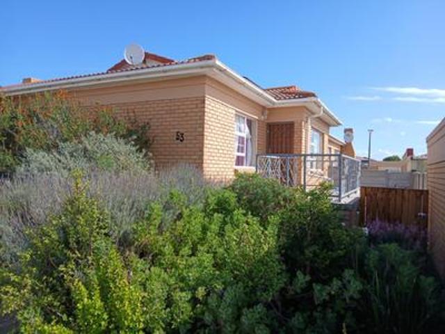 2 bedroom 1 bathroom single garage t.
