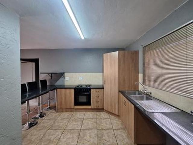 2 bedroom & 2 bathroom townhouse on.