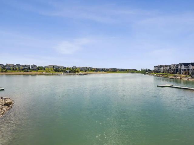 2 bedroom 2 bathroom condo in MAHOGANY!