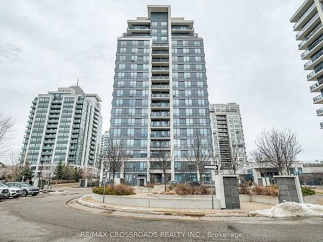 2 Bedroom 2 Bths Located At Bathurst / Centre