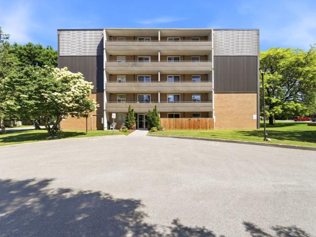 2 Bedroom