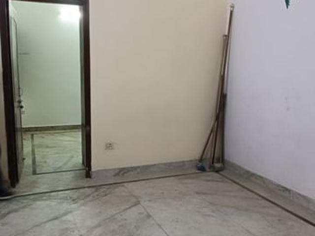 2 Bedroom 600 Sq.Ft. Builder Floor in Rohini Sector 8 Delhi Listing ID: #9930