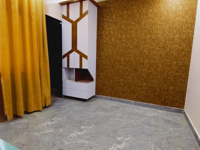 2 Bedroom 60 Sq.Yd. Builder Floor in Dwarka Mor Delhi Listing ID: #9892