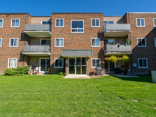 2 Bedroom