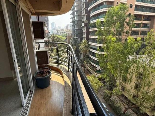 2 Bedroom 700 Sq.Ft. Apartment in Bandra West Mumbai Listing ID: #10047