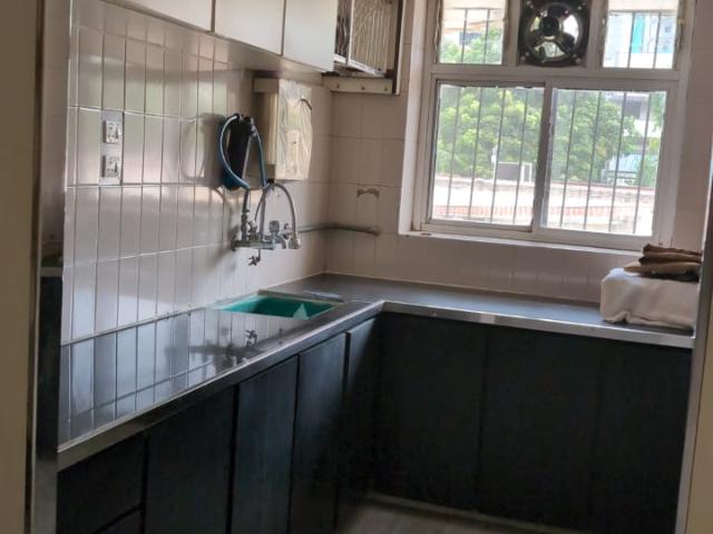 2 Bedroom 700 Sq.Ft. Apartment in Dadar West Mumbai Listing ID: #10404