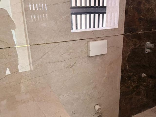 2 Bedroom 700 Sq.Ft. Apartment in Khar West Mumbai Listing ID: #10024