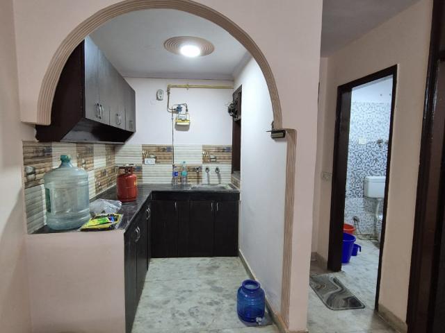 2 Bedroom 70 Sq.Yd. Builder Floor in Govindpuri Delhi Listing ID: #9896