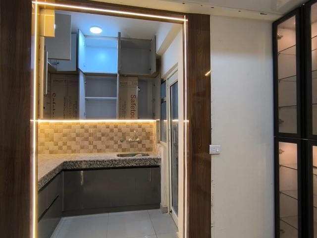 2 Bedroom 750 Sq.Ft. Builder Floor in Sector 16b Greater Noida Listing ID: #9572