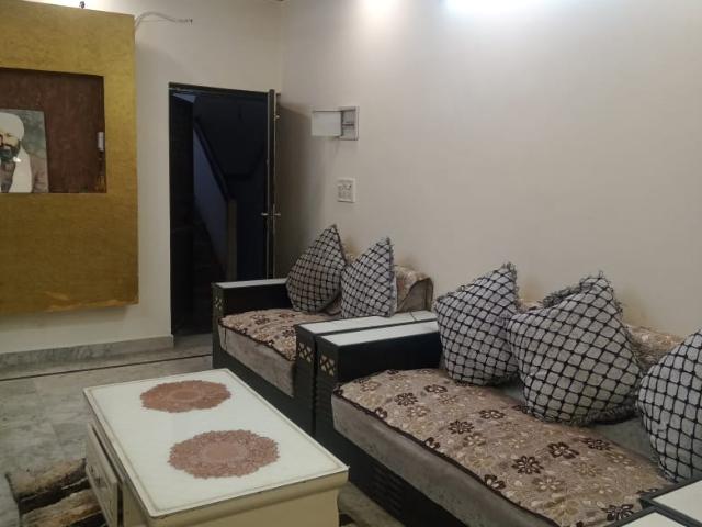 2 Bedroom 75 Sq.Yd. Builder Floor in Chattarpur Delhi Listing ID: #9574