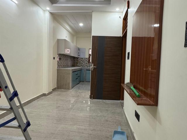 2 Bedroom 800 Sq.Ft. Builder Floor in Chattarpur Delhi Listing ID: #9888