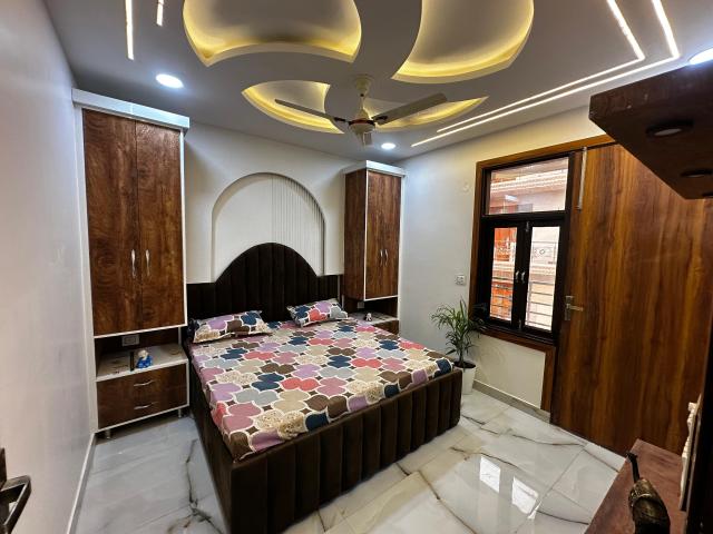 2 Bedroom 800 Sq.Ft. Builder Floor in Vikas Puri Delhi Listing ID: #8676