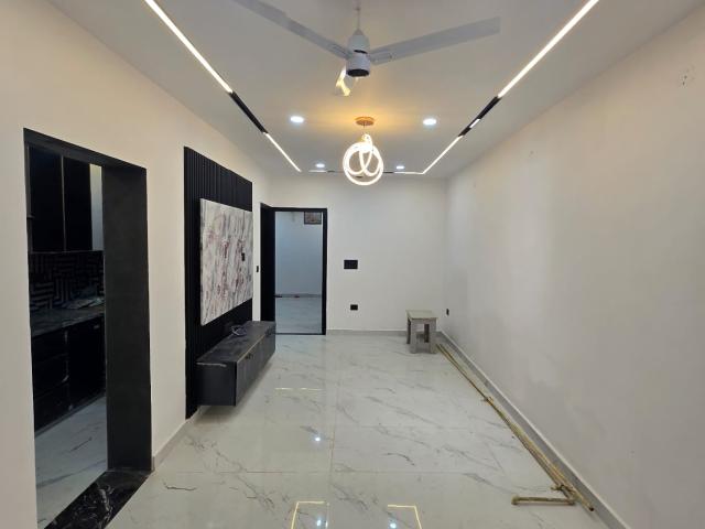 2 Bedroom 832 Sq.Ft. Builder Floor in Kalkaji Delhi Listing ID: #9898