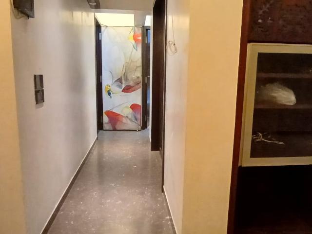 2 Bedroom 900 Sq.Ft. Apartment in Prabhadevi Mumbai Listing ID: #10217
