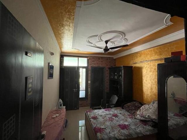 2 Bedroom 900 Sq.Ft. Builder Floor in Chattarpur Delhi Listing ID: #10160