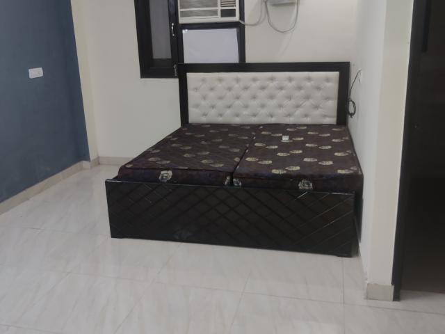 2 Bedroom 900 Sq.Ft. Builder Floor in Tilak Nagar Delhi Listing ID: #10408