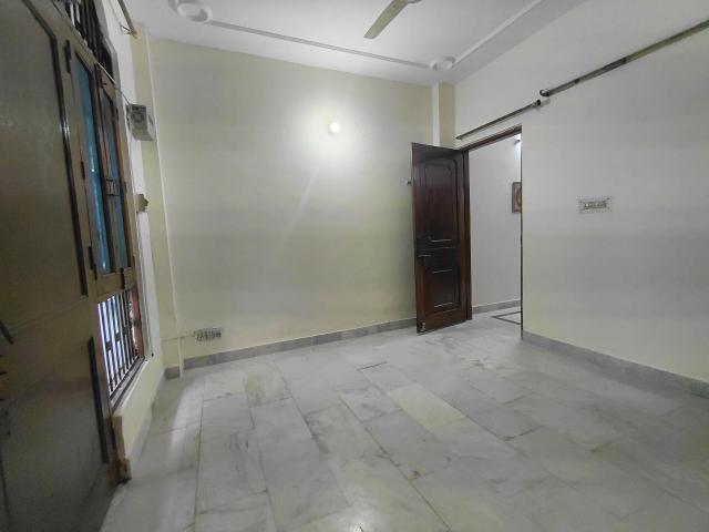 2 Bedroom 900 Sq.Ft. Builder Floor in Vikas Puri Delhi Listing ID: #9593