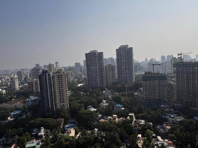 2 Bedroom 925 Sq.Ft. Builder Floor in Lokhandwala Complex Mumbai Listing ID: #9796