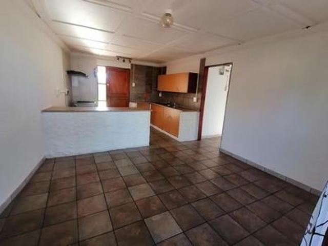 2 bedroom cottage to let brenthurst