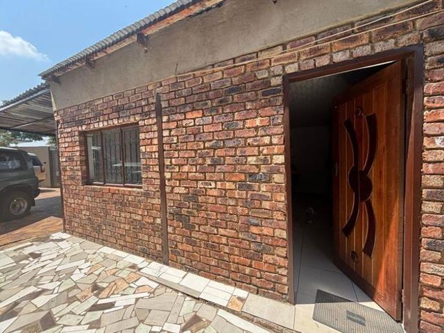 2 Bedroom cottage to rent in Winchester Hills, Johannesburg