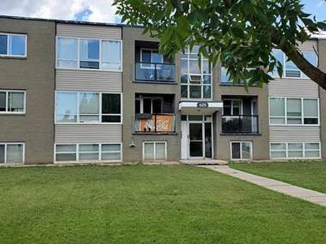 2 Bedroom Condo 605 Wilson Crescent