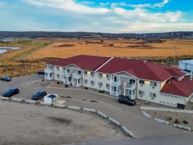 2 Bedroom Condo Cold Lake AB 102846973