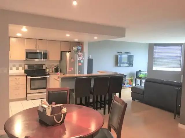2 Bedroom Condo Calgary AB 101827673