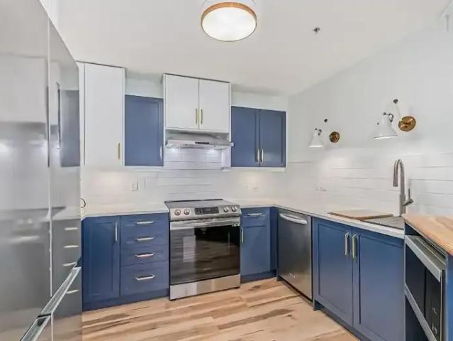 2 Bedroom Condo Calgary AB 102434346
