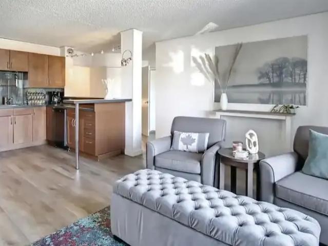 2 Bedroom Condo Calgary AB 102468583