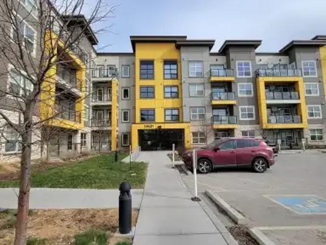 2 Bedroom Condo Calgary AB 102658487