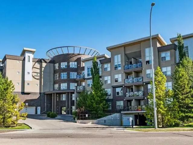 2 Bedroom Condo Calgary AB 102845756