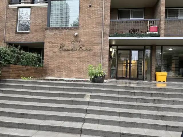 2 Bedroom Condo Calgary AB 102845860