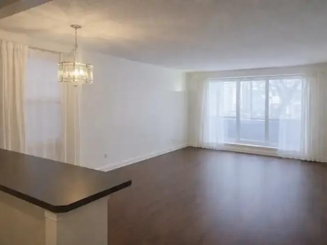 2 Bedroom Condo Calgary AB 102846257