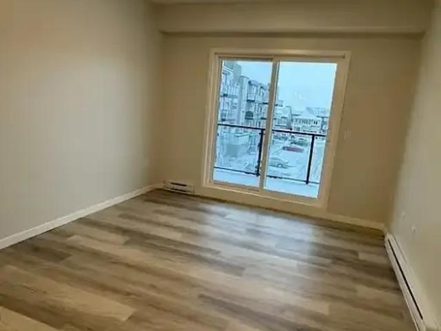 2 Bedroom Condo Calgary AB 102883502