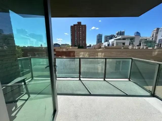 2 Bedroom Condo Calgary AB 102883510
