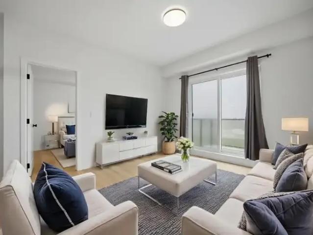 2 Bedroom Condo Calgary AB 102915133