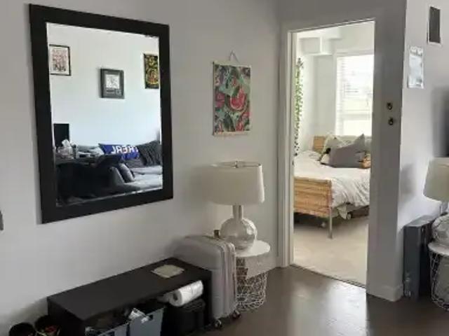 2 Bedroom Condo Calgary AB 102052462