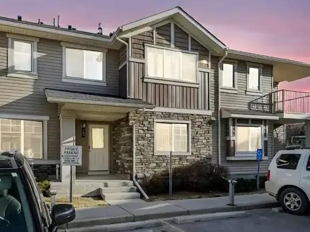 2 Bedroom Condo Calgary AB 102272257