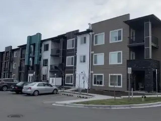 2 Bedroom Condo Calgary AB 102306624