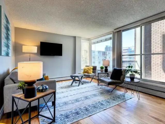 2 Bedroom Condo Calgary AB 103739775
